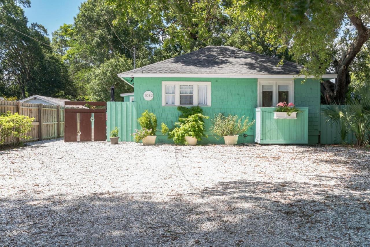 Sarasota, Fl Bungalow - Bright & Breezy Coastal Vibes - 10 Mins To White Sand Beaches Home Exterior photo